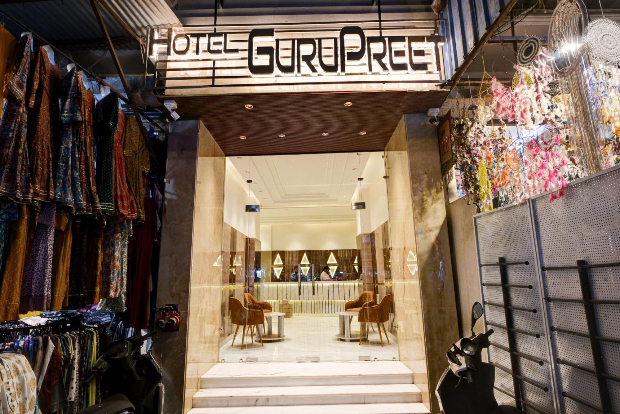 Hotel Guru Preet - Just A Min Away From Railway Station & Connaught Place New Delhi