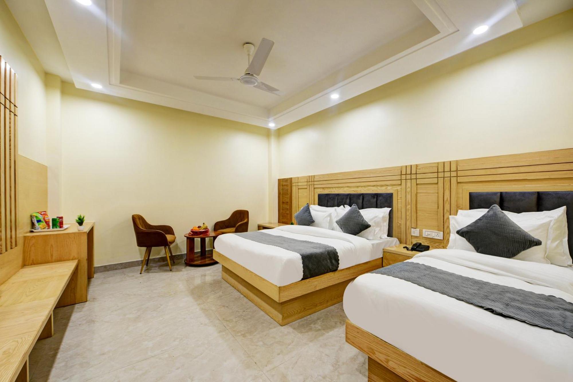 Hotel Guru Preet - Just A Min Away From Railway Station & Connaught Place