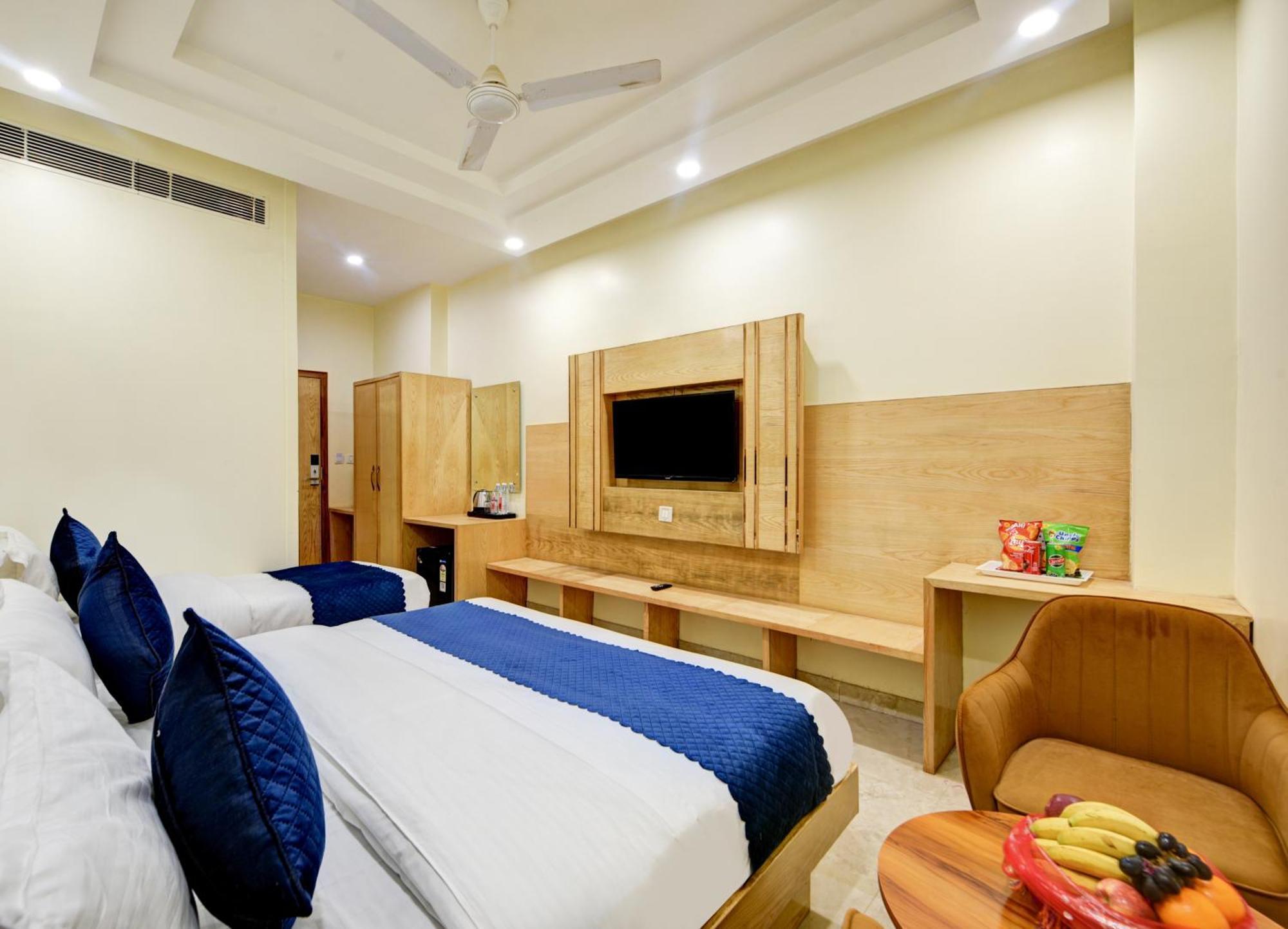 Hotel Guru Preet - Just A Min Away From Railway Station & Connaught Place