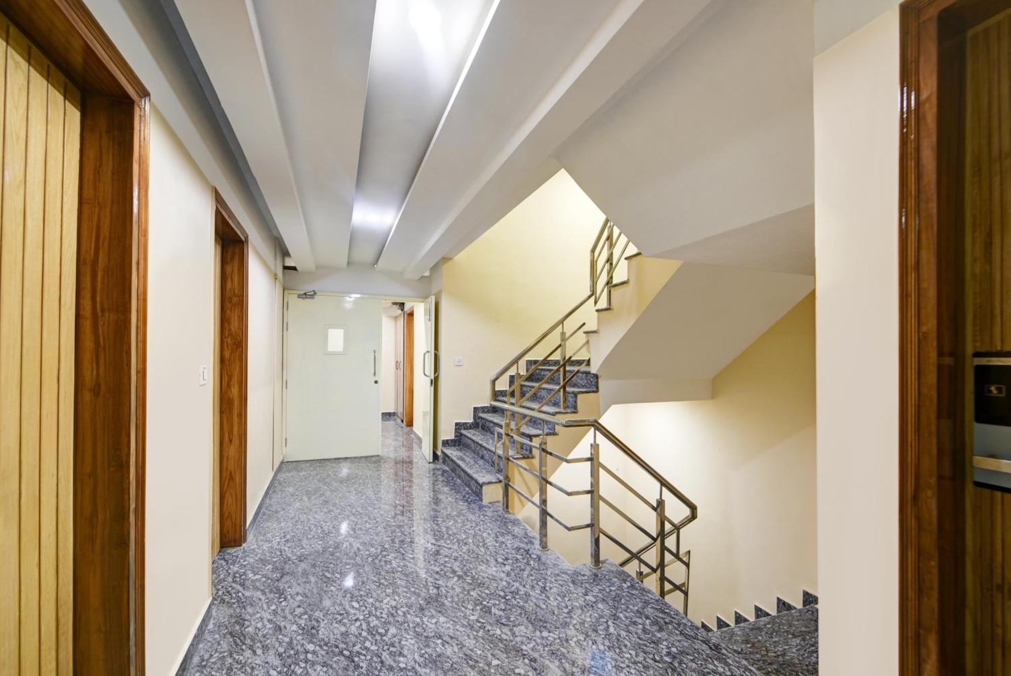 Guru Preet - Just A Min Away From Railway Station & Connaught Place 4* New Delhi
